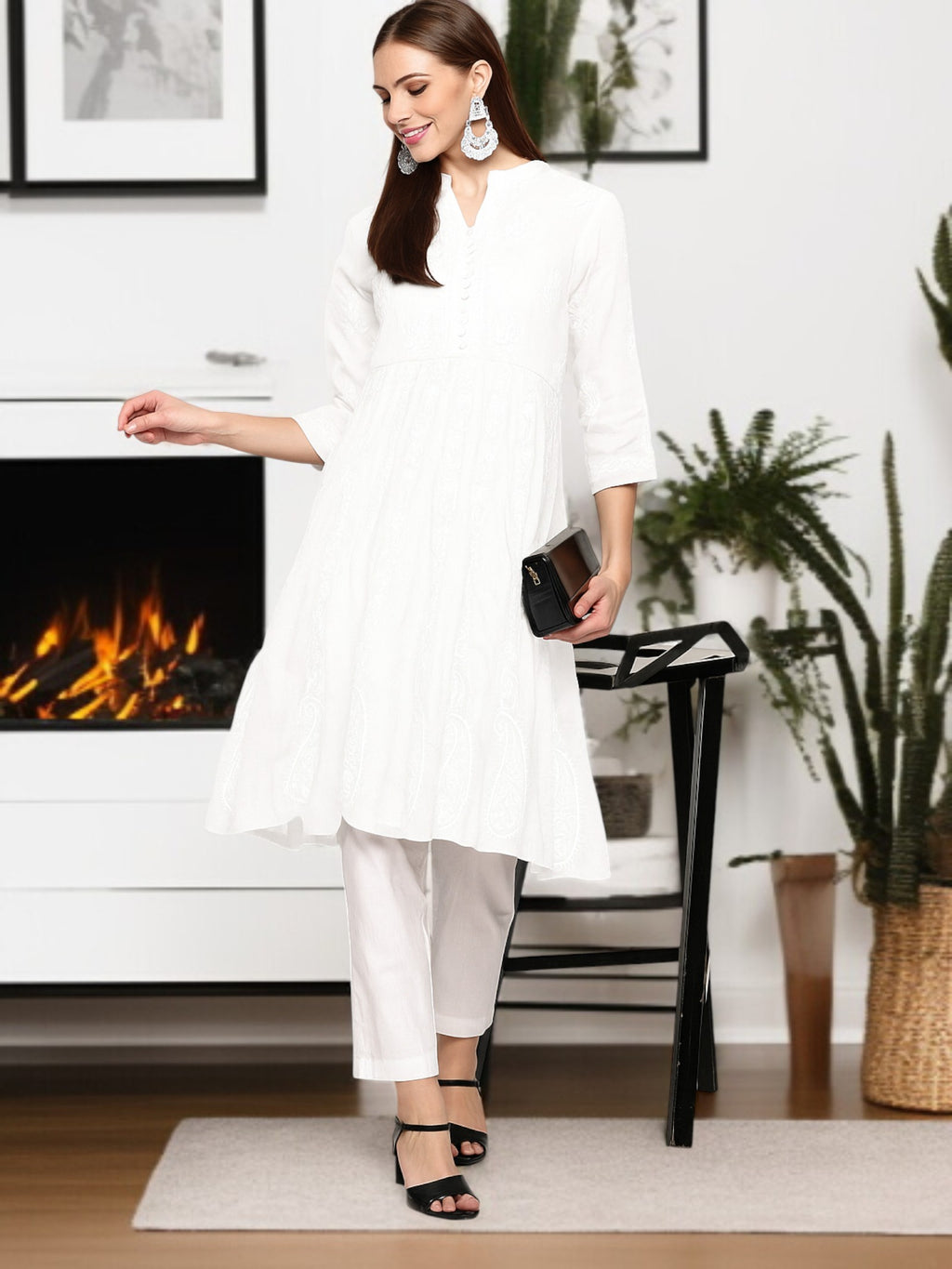 Black Cotton Anarkali Handcrafted Chikankari Kurta – Round Neck, Flat Collar, 3/4 Sleeves, 43 Inch