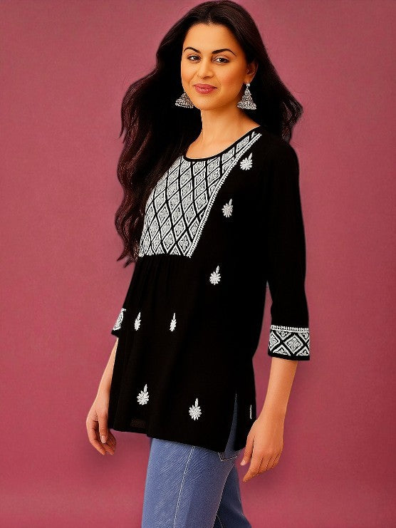 Black Cotton Round Neck Chikankari Kurta