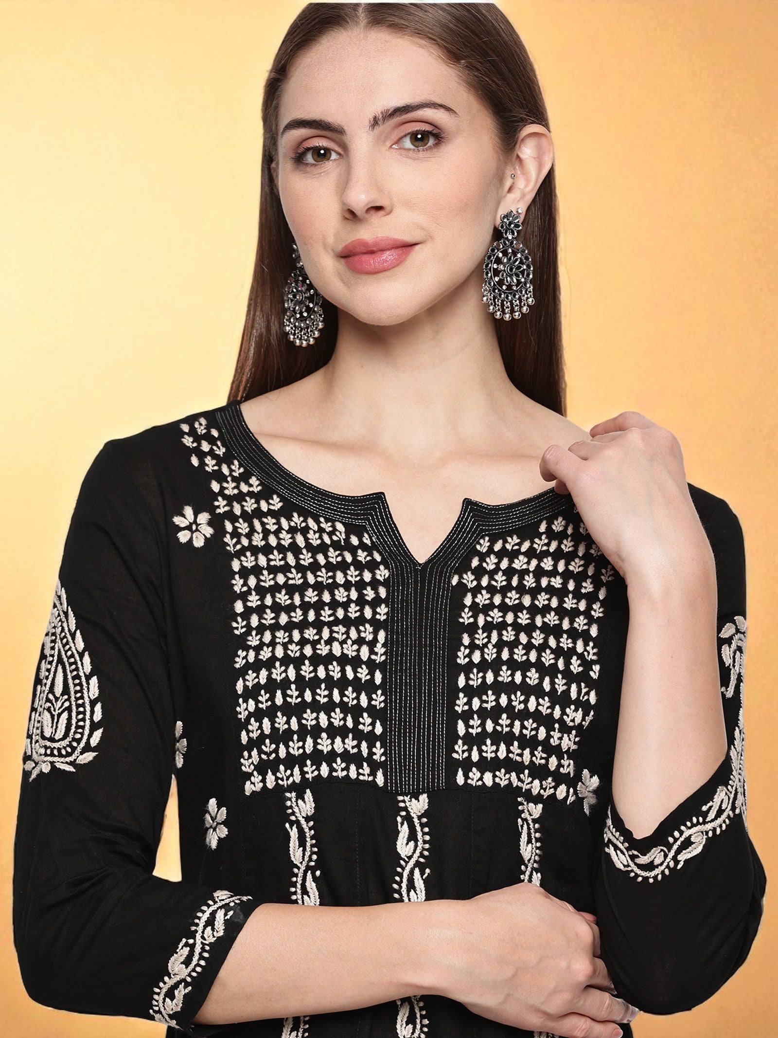 Women’s Black Cotton Hand-Embroidered Chikankari Kurti – Round Neck, 3/4 Sleeves, 45 Inches