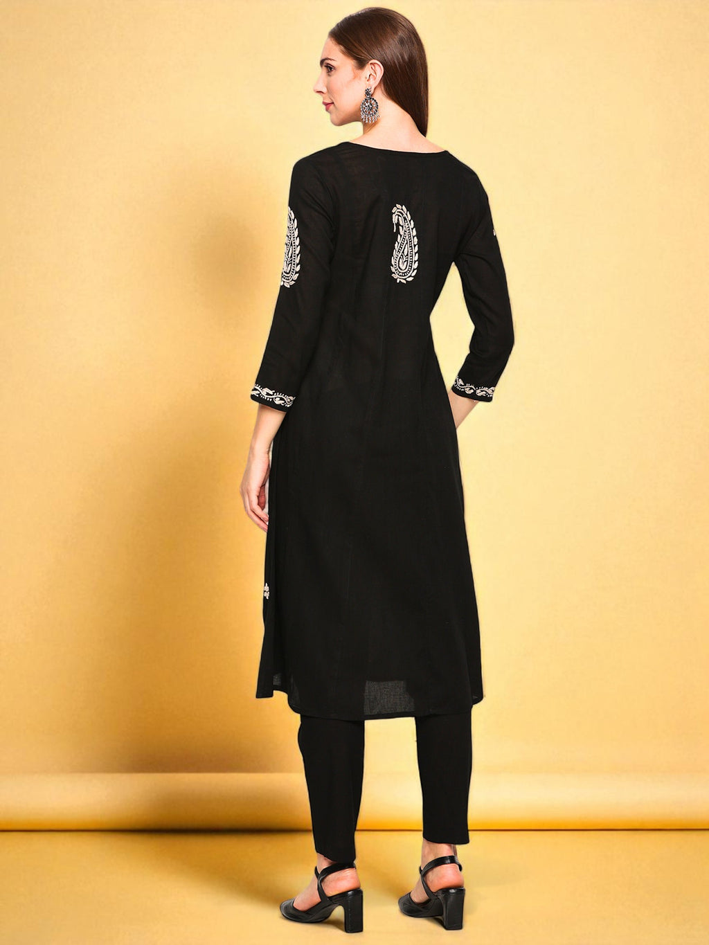 Women’s Black Cotton Hand-Embroidered Chikankari Kurti – Round Neck, 3/4 Sleeves, 45 Inches