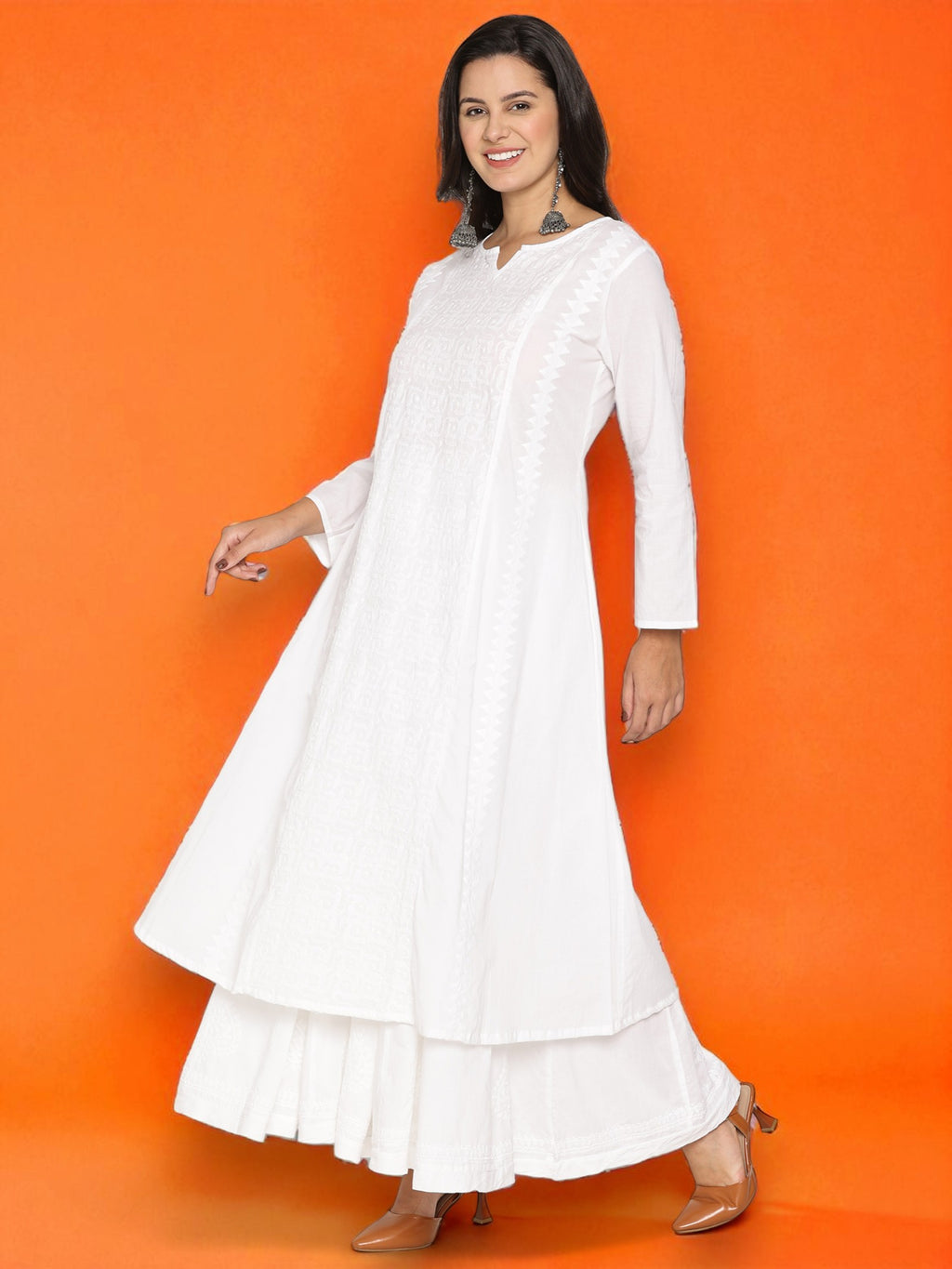 White Cotton Hand Embroidered Chikankari Kurta